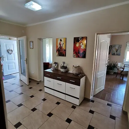Villa Kuca Idila